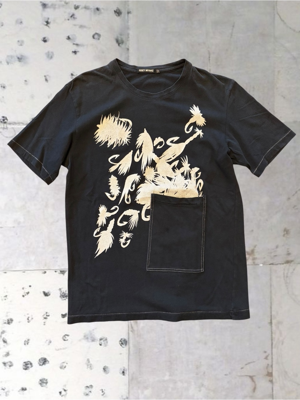 Archive issey miyake men’s 2000s floral pocket tee